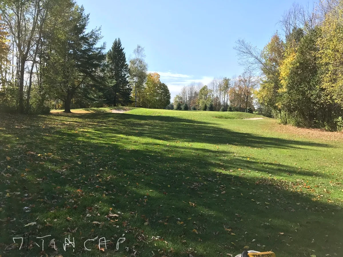 Open fairway at Tincap Golf Club in Brockville, Ontario